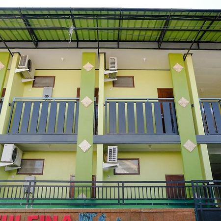 Zulfina Homestay Syariah Mitra Reddoorz Banyuwangi  Exteriér fotografie