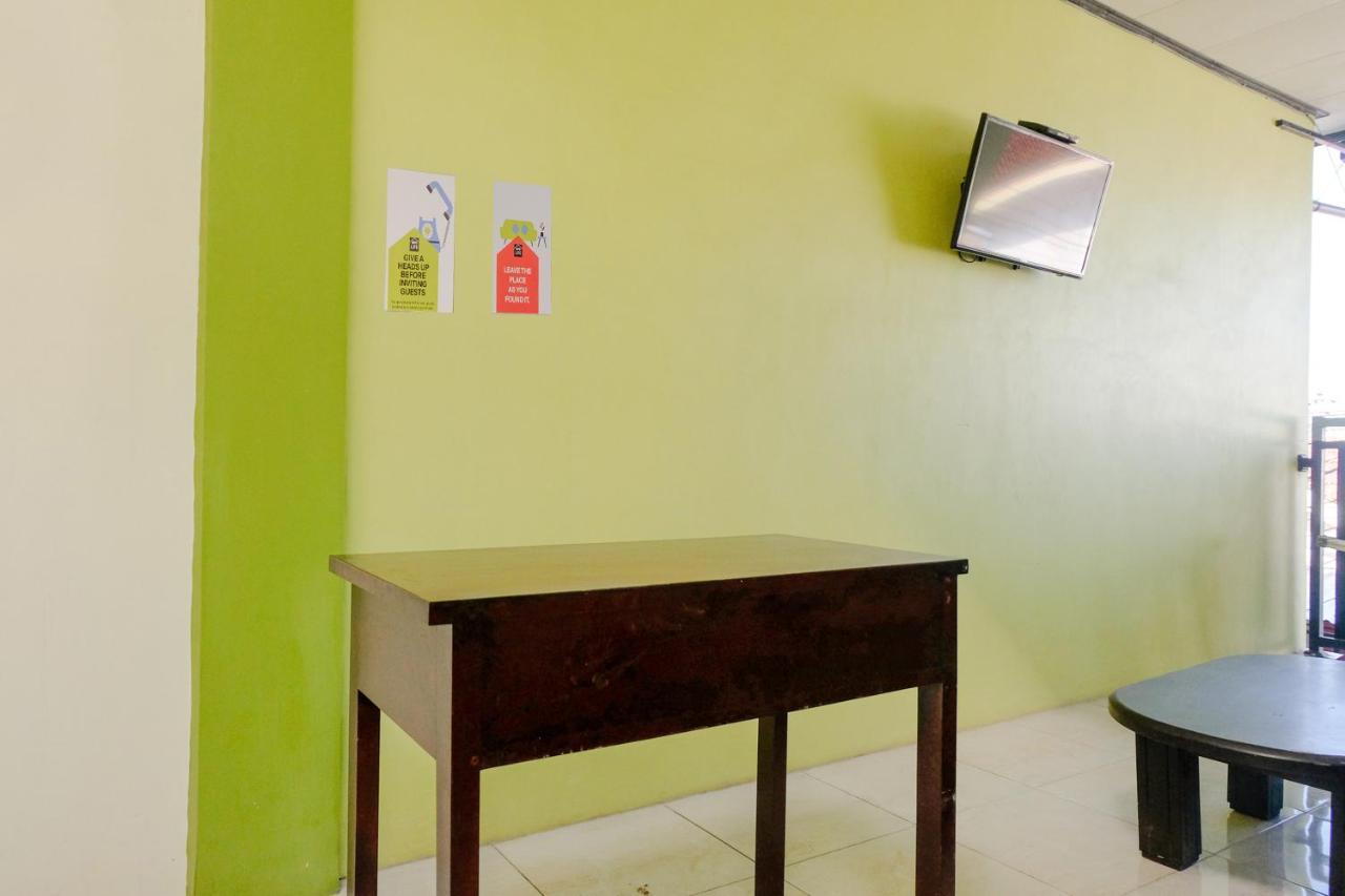 Zulfina Homestay Syariah Mitra Reddoorz Banyuwangi  Exteriér fotografie