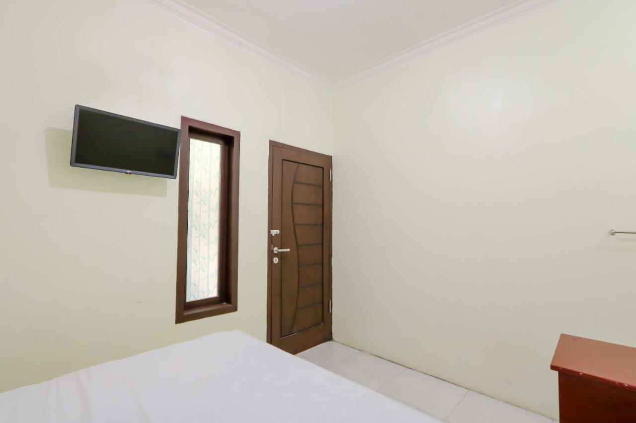 Zulfina Homestay Syariah Mitra Reddoorz Banyuwangi  Exteriér fotografie